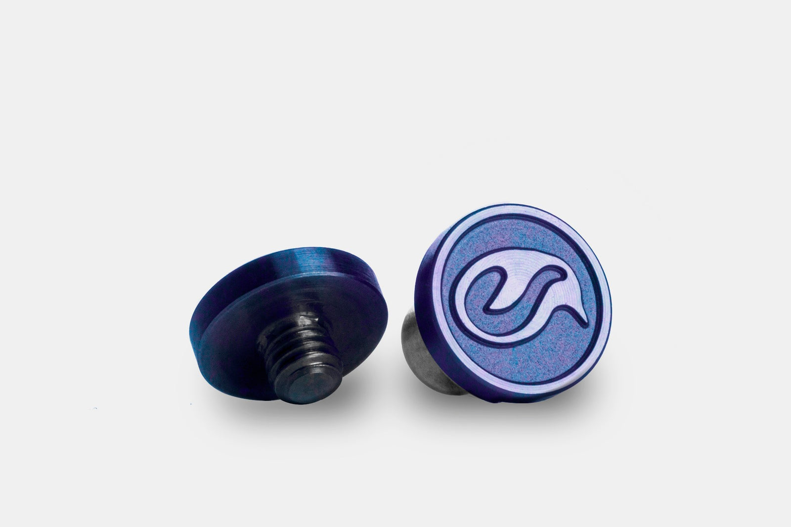 Kaviso x QSP Penguin Pivot