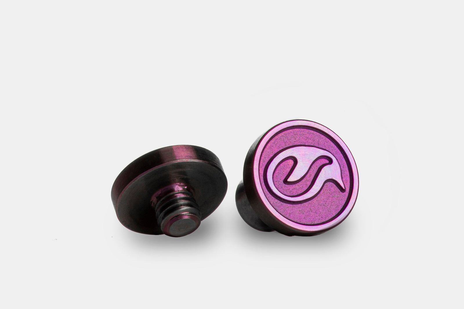 Kaviso x QSP Penguin Pivot