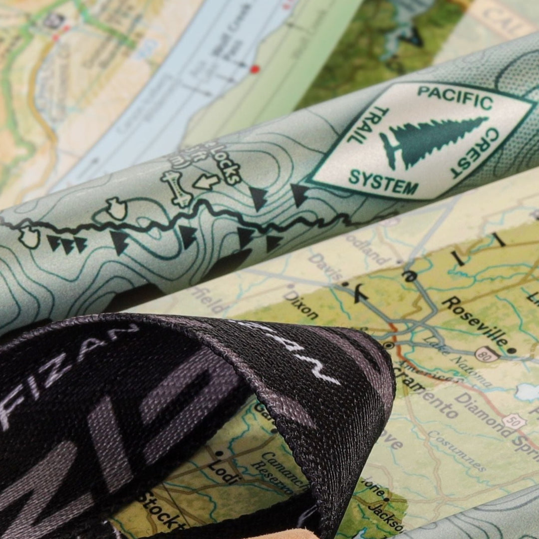 Kaviso x Fizan Ultralight Aluminum Compact 3 Trekking Poles - Pacific Crest Trail Edition - Sage Green