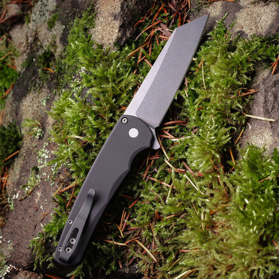 Pro-Tech Malibu Flipper Reverse Tanto MagnaCut — Magnacut Folding Knife