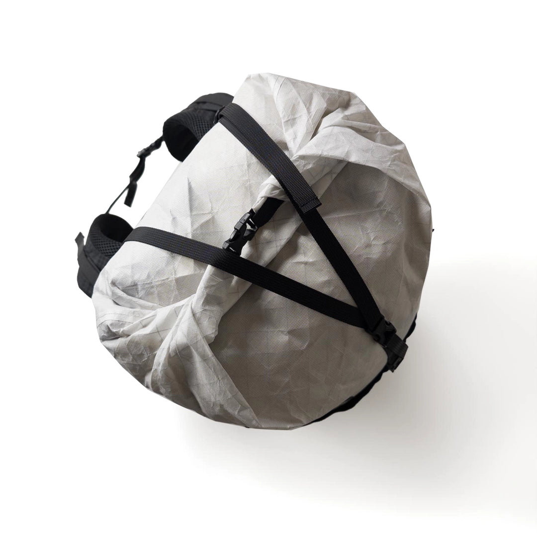 Bonfus Aerus 55L ultralight backpack white rear view - shoulder straps and back panel on DCF pack