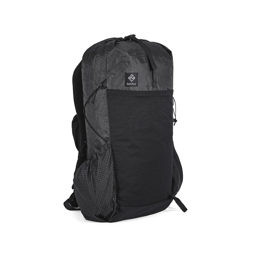 Bonfus Iterus 38L ultralight hiking backpack in black - DCF Dyneema composite fabric thru-hiking pack front view