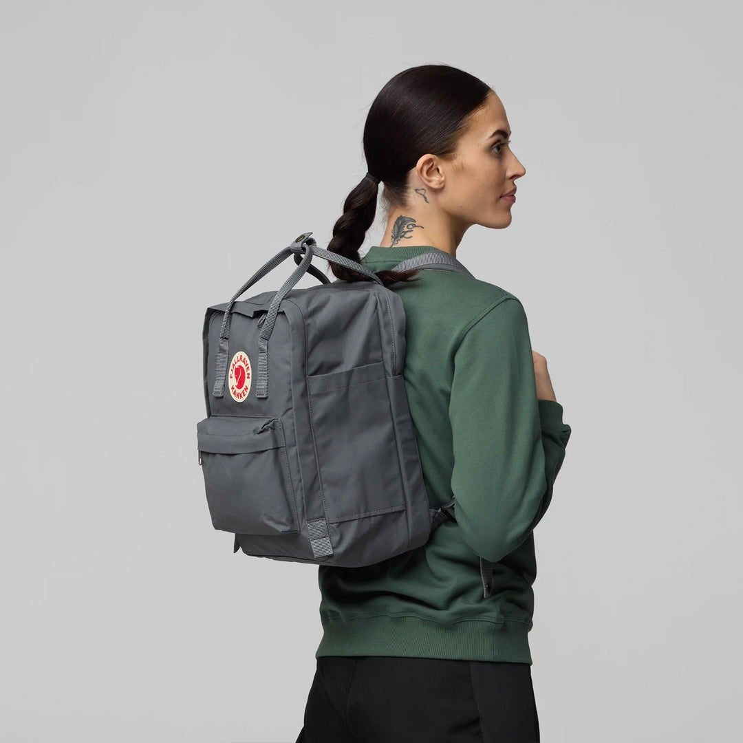fjllrven kanken laptop 17 graphite 031 Knken 15" Backpack 15 vinylon so you can easily take all your stuff for school or work Fjallraven Kanken 17" Laptop Backpack