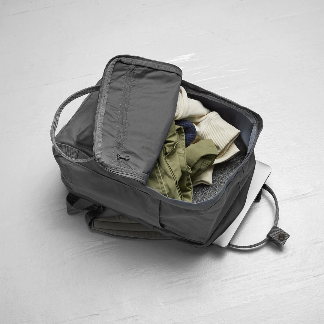 fjllrven kanken laptop 17 graphite 031 Fjallraven 17" Backpack, Black : Electronics so you can easily take all your stuff for school or work Fjllrven Kanken Laptop 17 inch