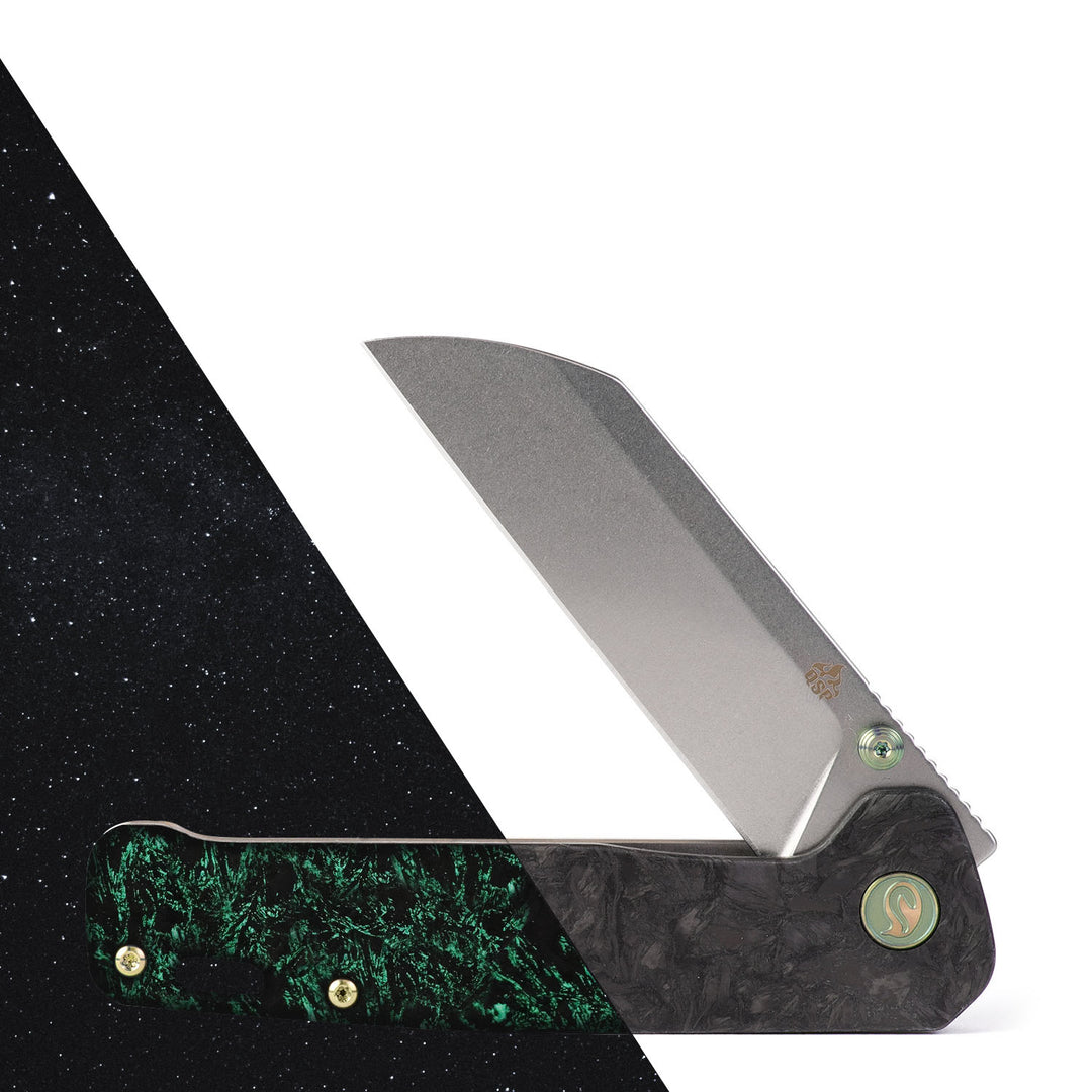 Kaviso x QSP Penguin FatCarbon with Dark Matter Glow Scales and SuperClean Elmax Stonewashed Blades with Titanium Frame Lock