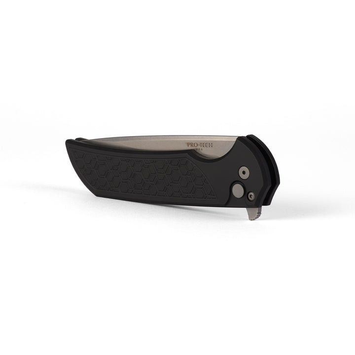 Pro-Tech Mordax Button Lock with Magnacut
