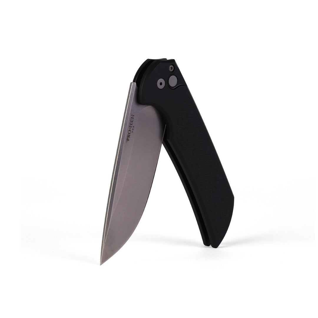 Pro-Tech Mordax Button Lock with Magnacut