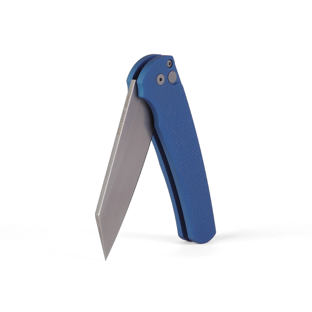 Pro-Tech Malibu Flipper Reverse Tanto MagnaCut — Magnacut Folding Knife
