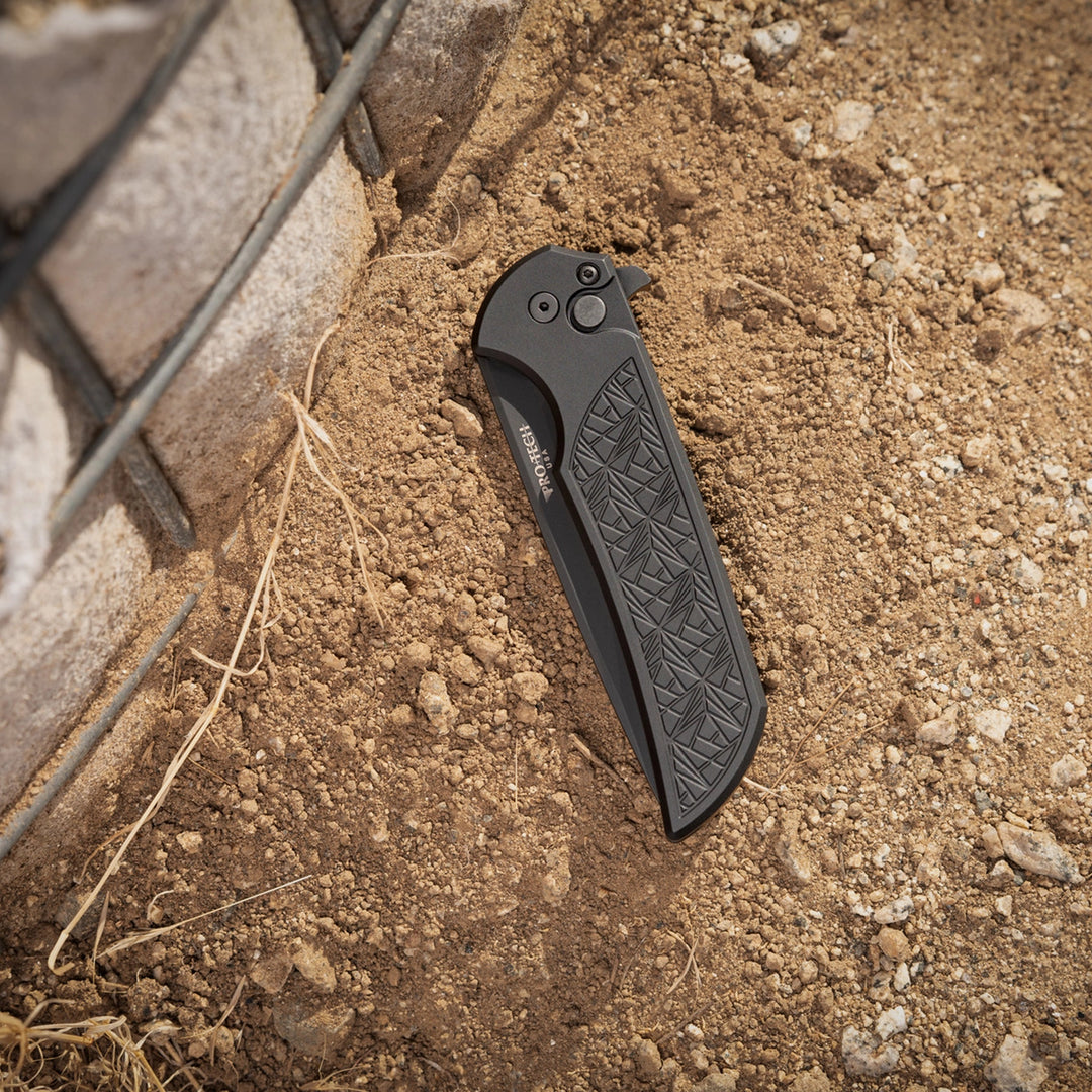 Pro-Tech Mordax Button Lock