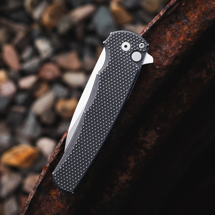 Pro-Tech Malibu 5305 Battleworn Wharncliffe