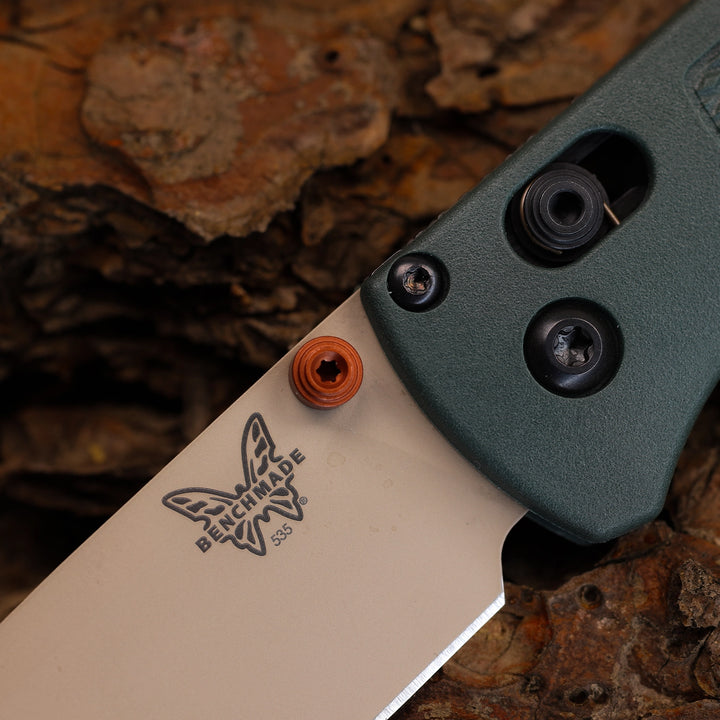 Benchmade Bugout Taiga Green Grivory 535TN-2601
