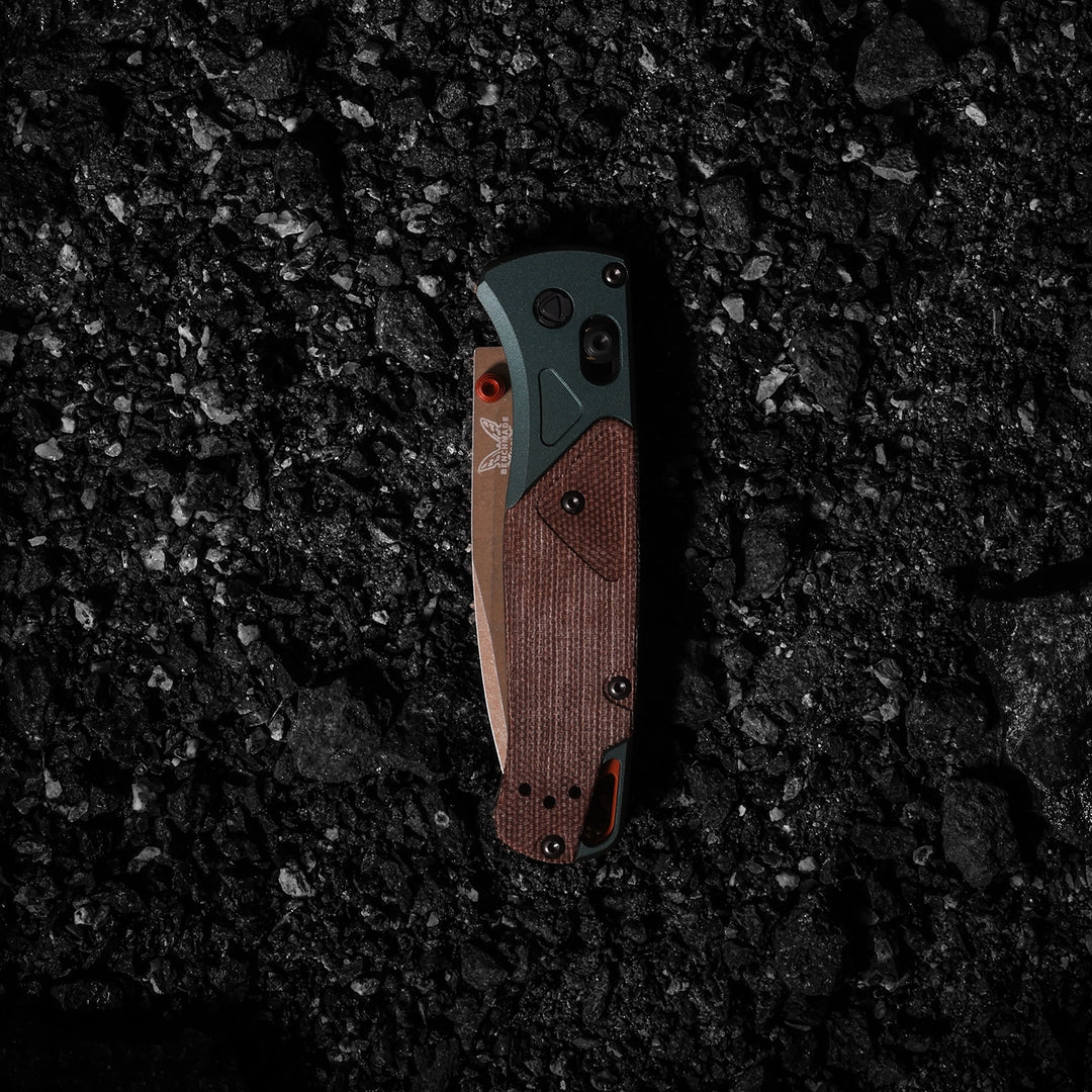 Benchmade Bugout Taiga Green Brown Canvas Micarta 535FE-2602