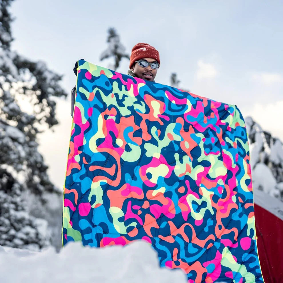 Rumpl Original Puffy Blanket 1P Hyper Abstraction